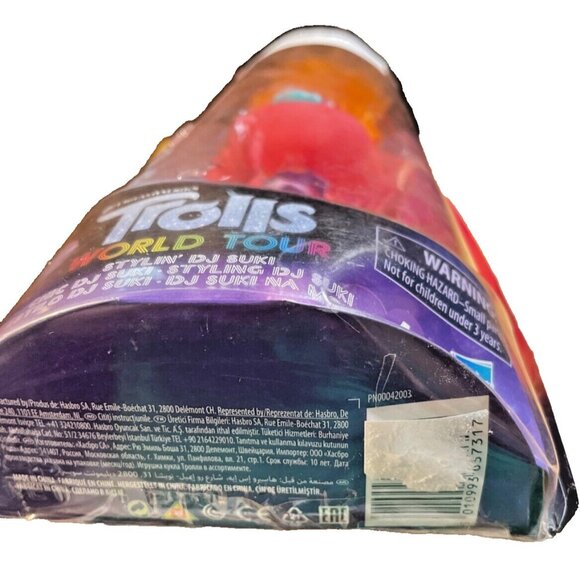 DreamWorks Trolls World Tour Stylin DJ Suki Doll By Hasbro For Ages 4+ - Picture 4 of 6